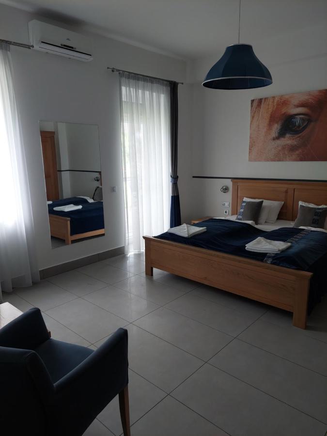 Hédervári Lovas Vendégház Exterior foto