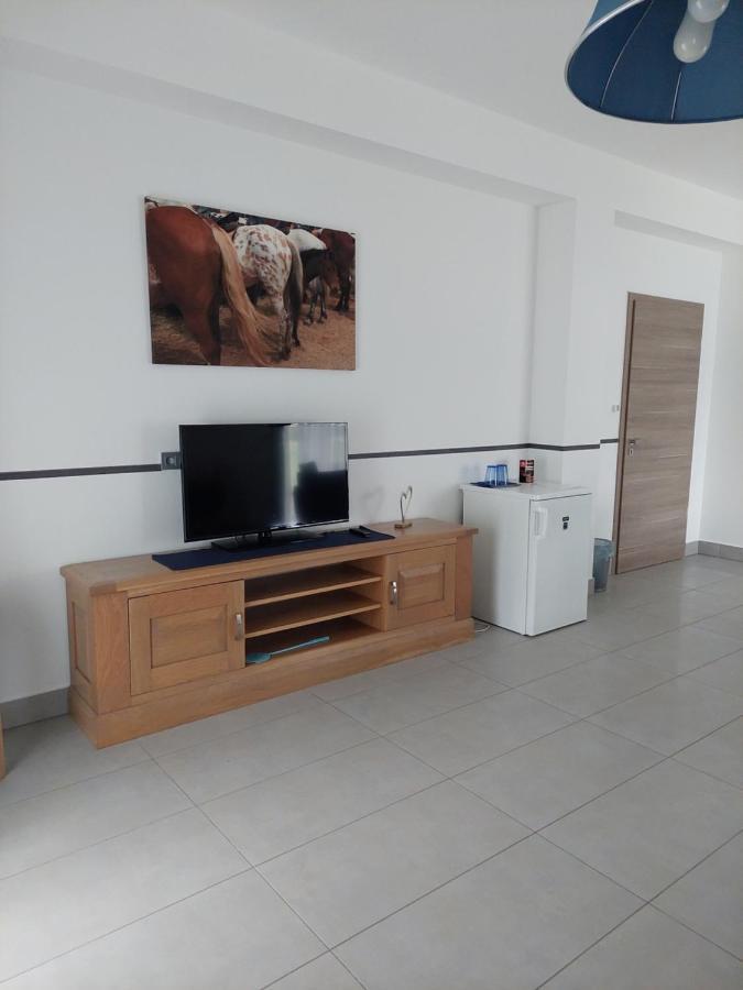 Hédervári Lovas Vendégház Exterior foto