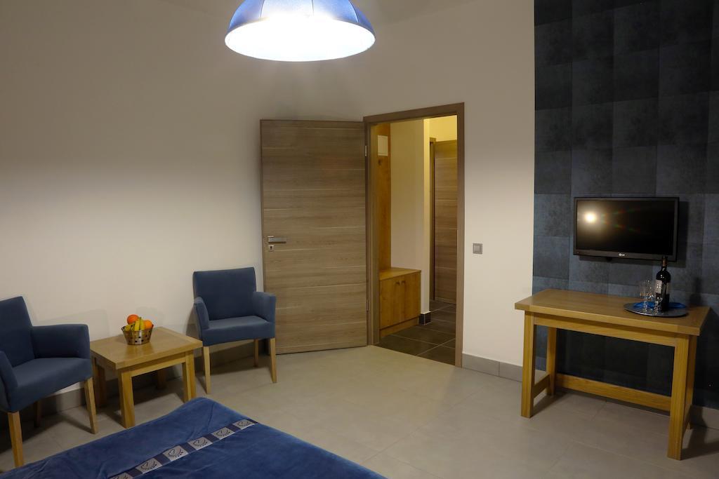 Hédervári Lovas Vendégház Habitación foto