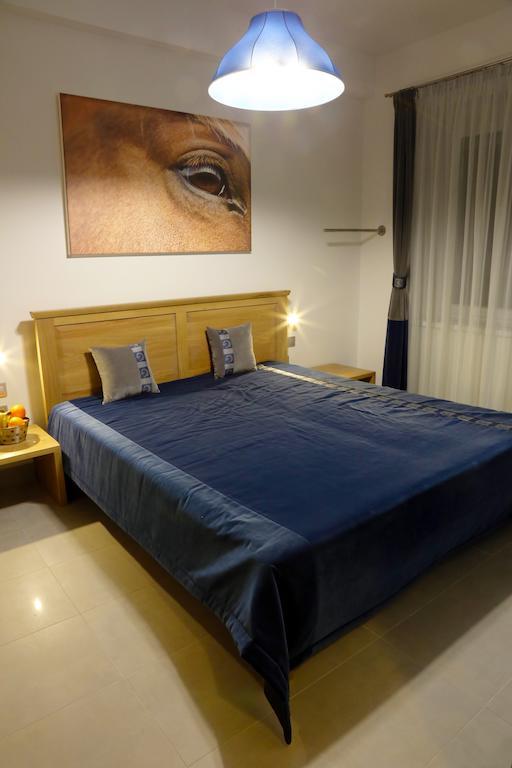 Hédervári Lovas Vendégház Habitación foto
